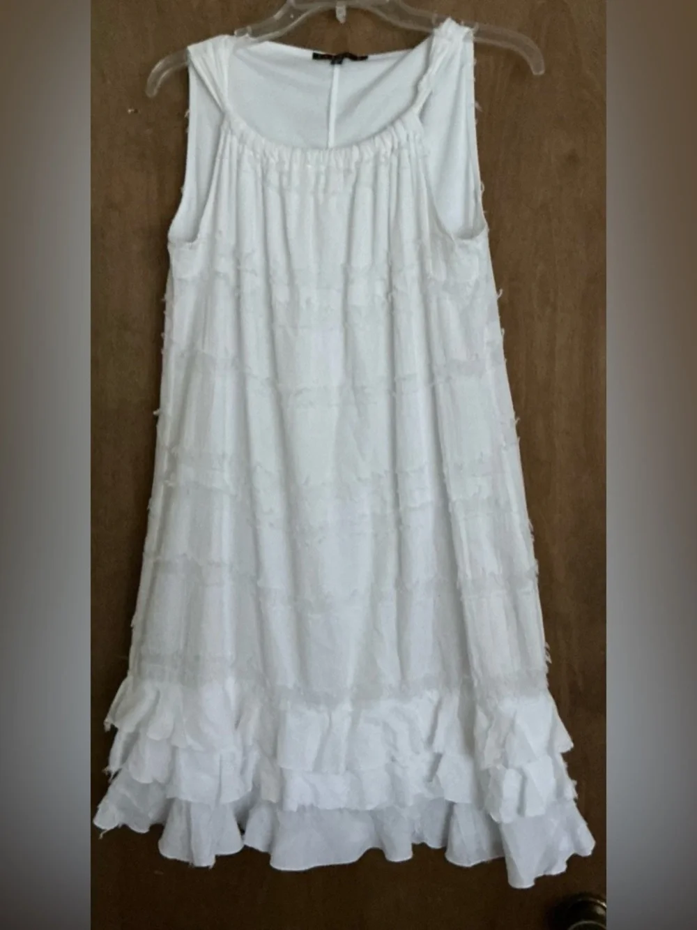 Tiana B. Women White Sleeveless Dress Size 8 Gathered Neckline Shaggy Ruffles - Picture 1 of 9
